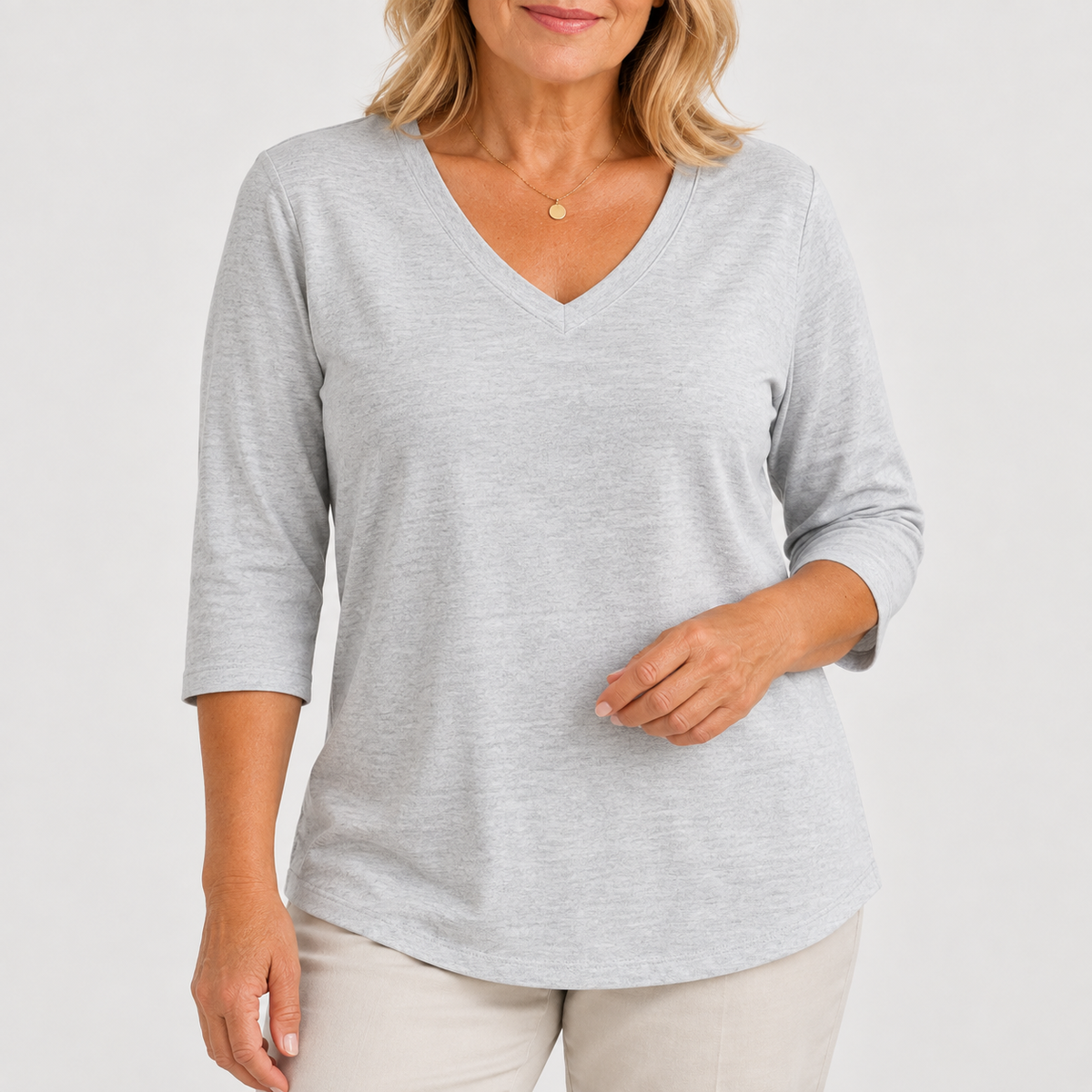 Mary-Ann | Comfort V-Neck Tee
