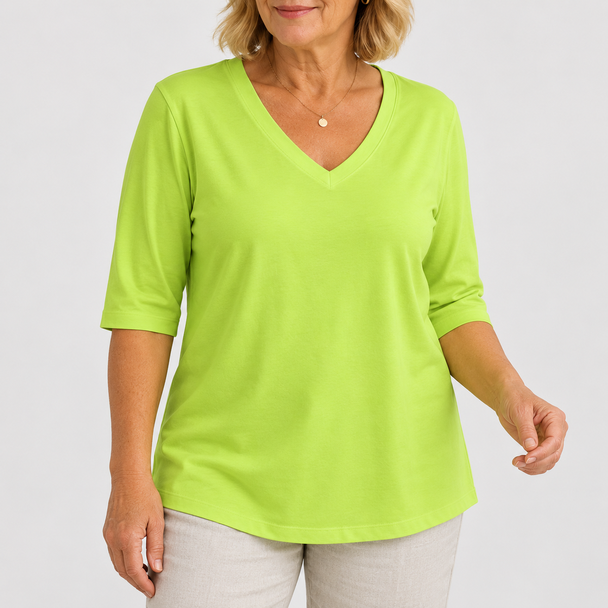 Mary-Ann | Comfort V-Neck Tee