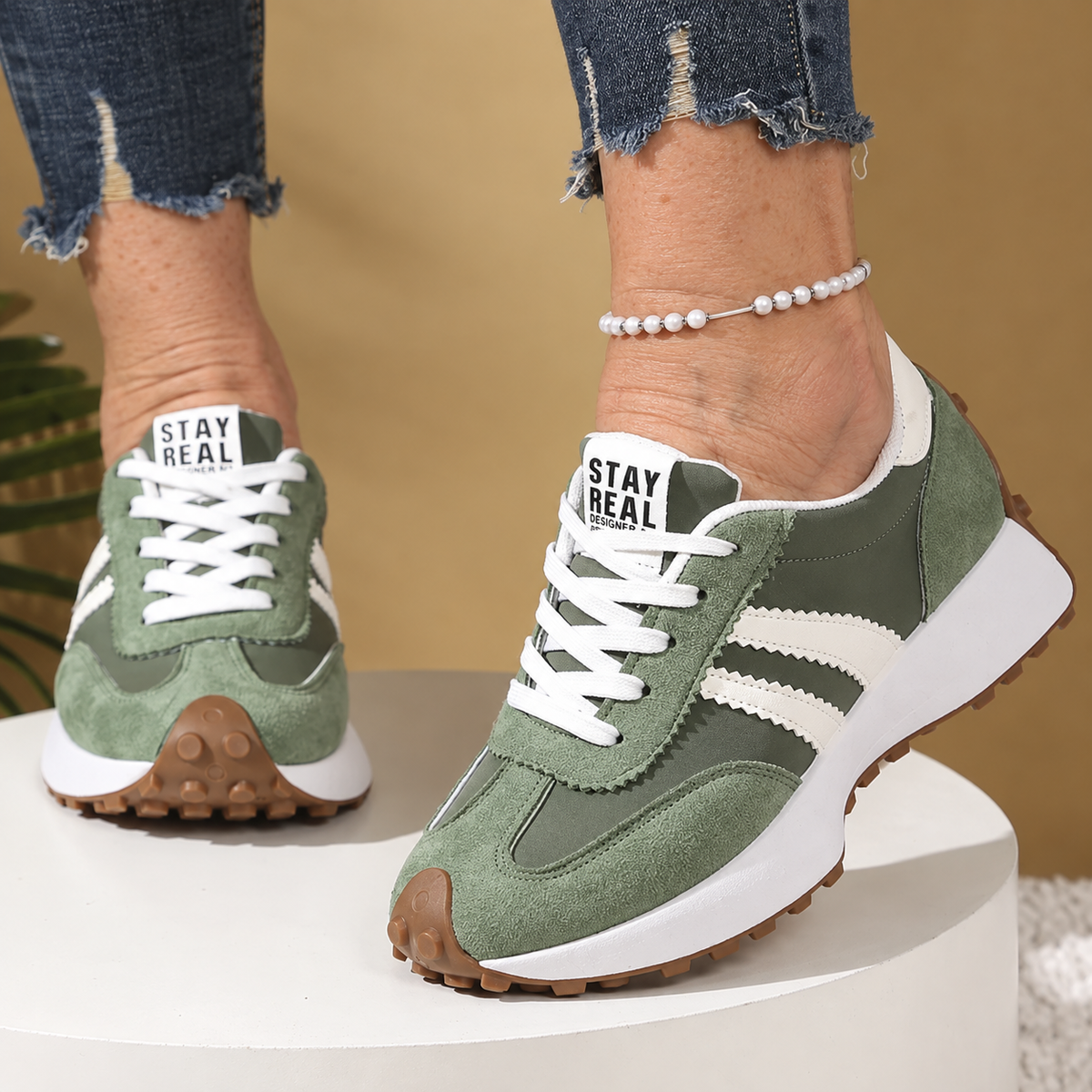 Simone Everyday Comfort Sneakers